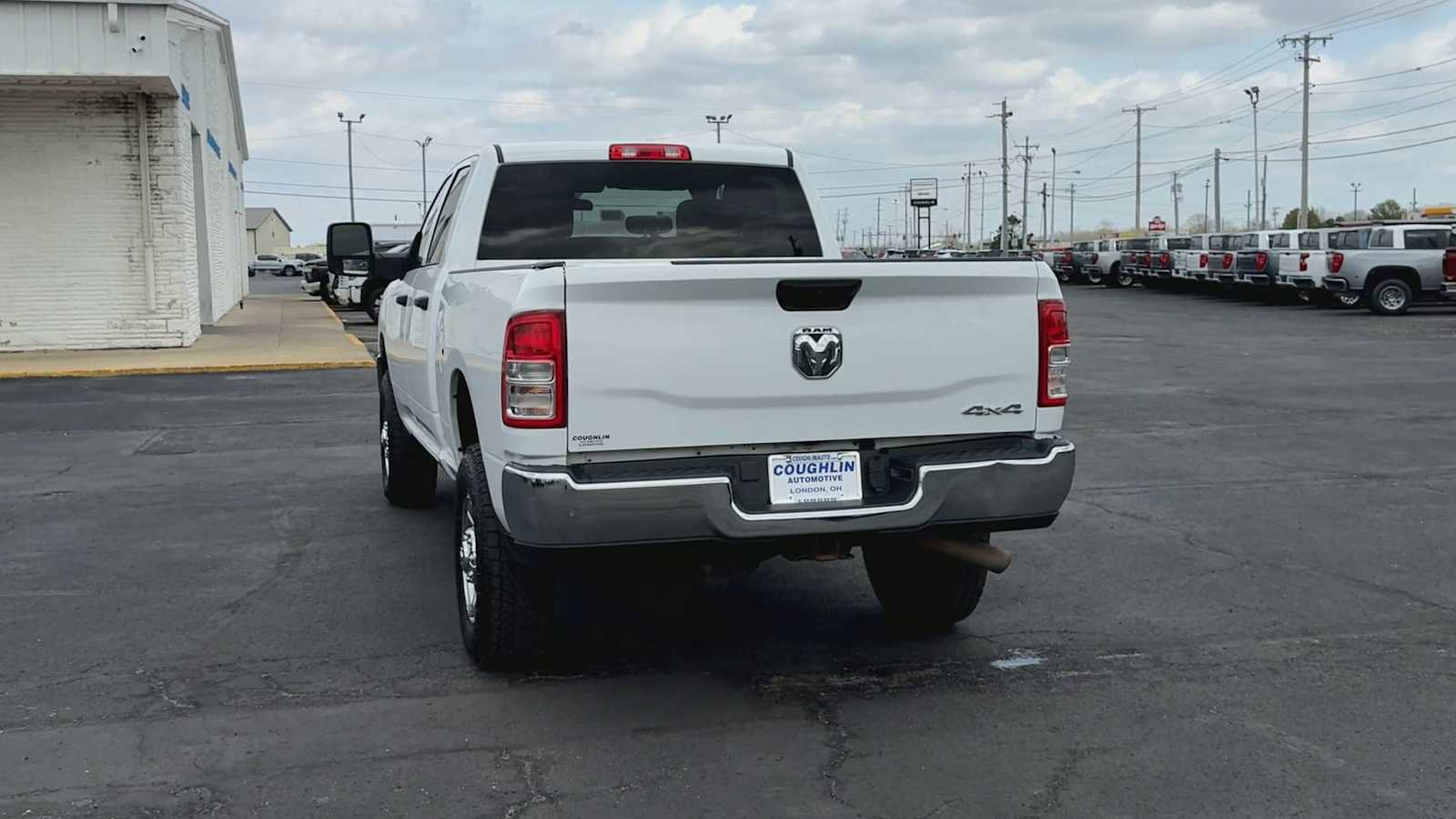 Used 2023 RAM 2500 Tradesman w/ Chrome Appearance Group AWD/4WD image 7
