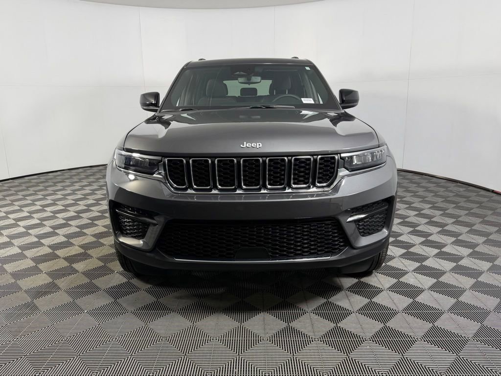 Certified 2024 Jeep Grand Cherokee Laredo X w/ Luxury Tech Group I image 5