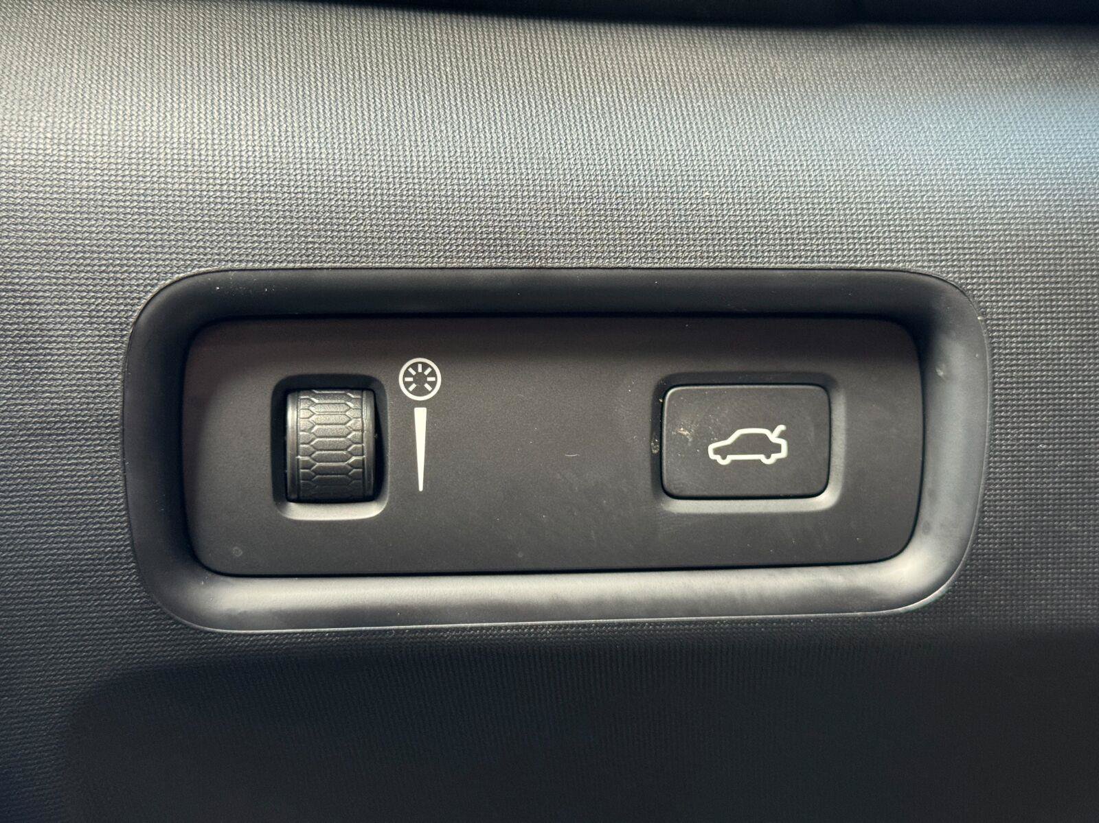 Used 2022 Polestar Polestar 2 w/ Performance Package AWD/4WD image 18