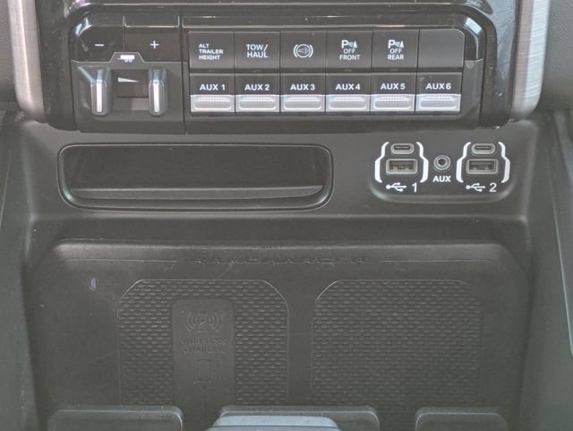 Used 2022 RAM 3500 Limited AWD/4WD image 17