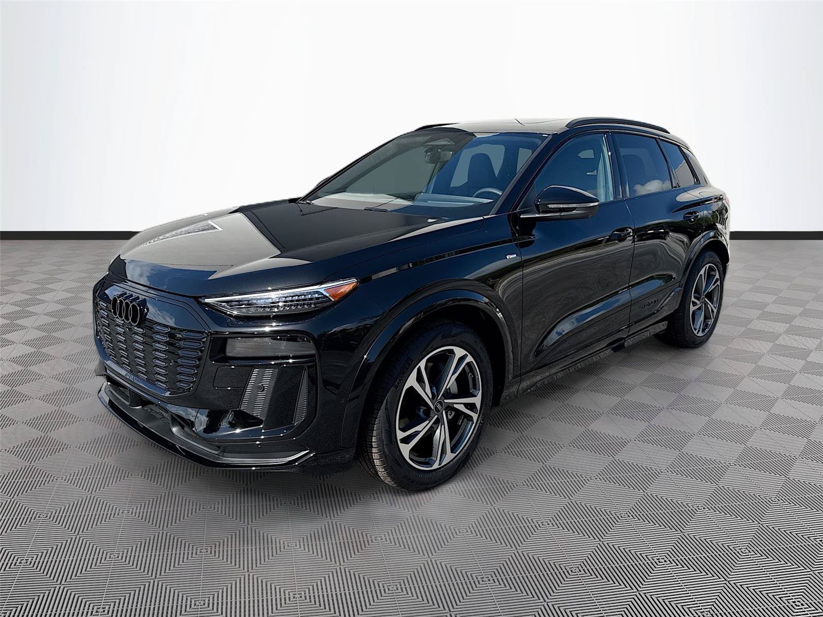 Used 2027 Audi Q6 e-tron Premium Plus AWD/4WD image 3