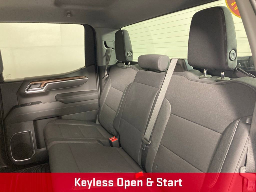 Used 2025 Chevrolet Silverado 1500 LT image 18