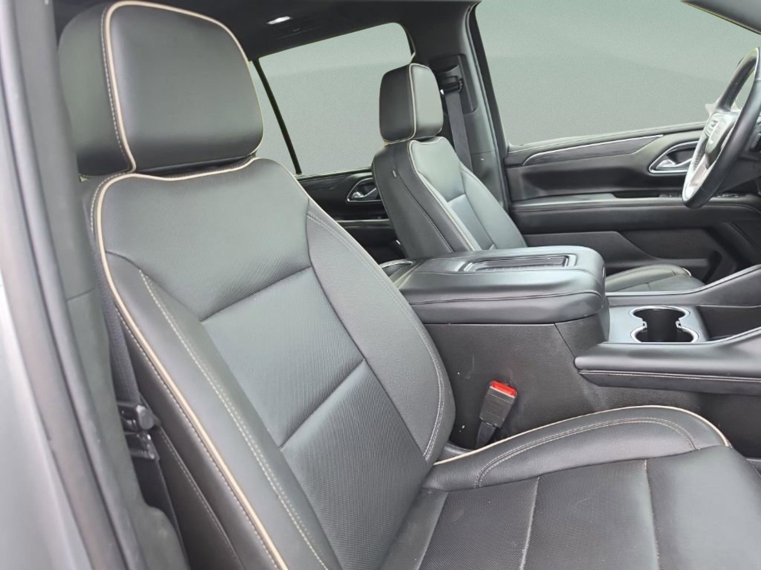 Used 2023 GMC Yukon SLT w/ SLT Premium Package RWD image 34