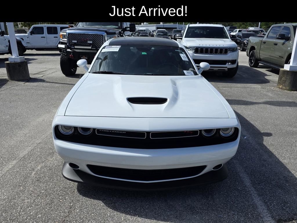 Used 2023 Dodge Challenger R/T image 2