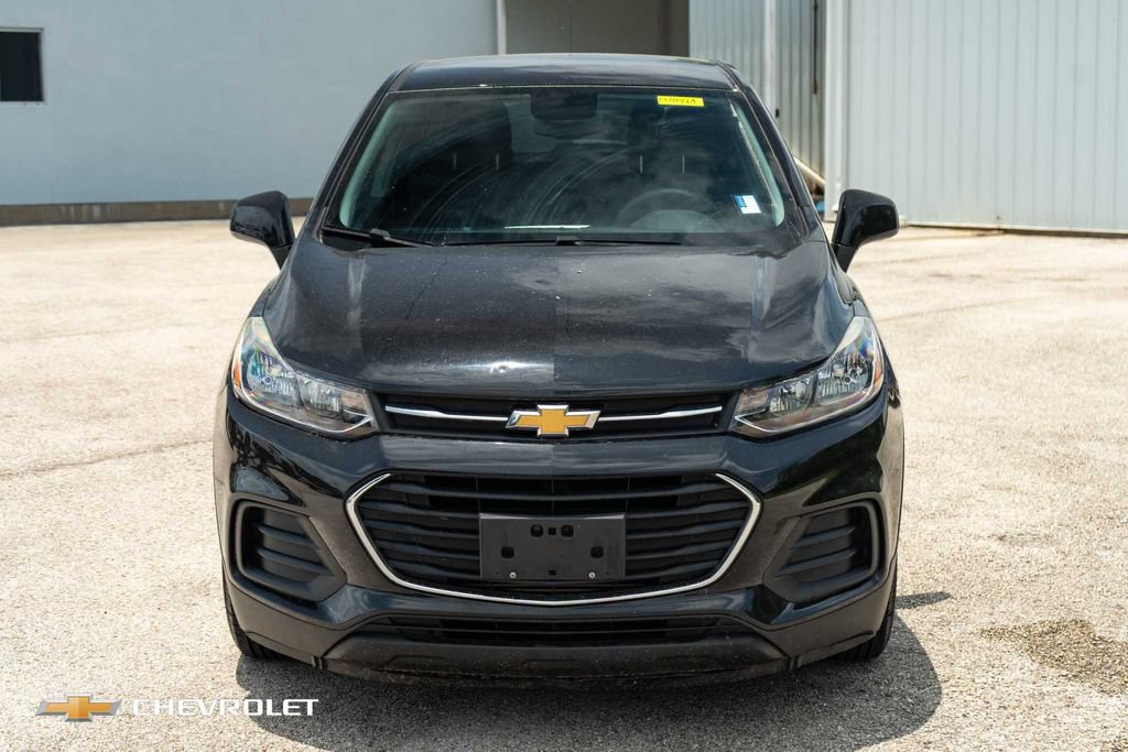 Used 2021 Chevrolet Trax LS w/ Tint and Cruise Package FWD image 2