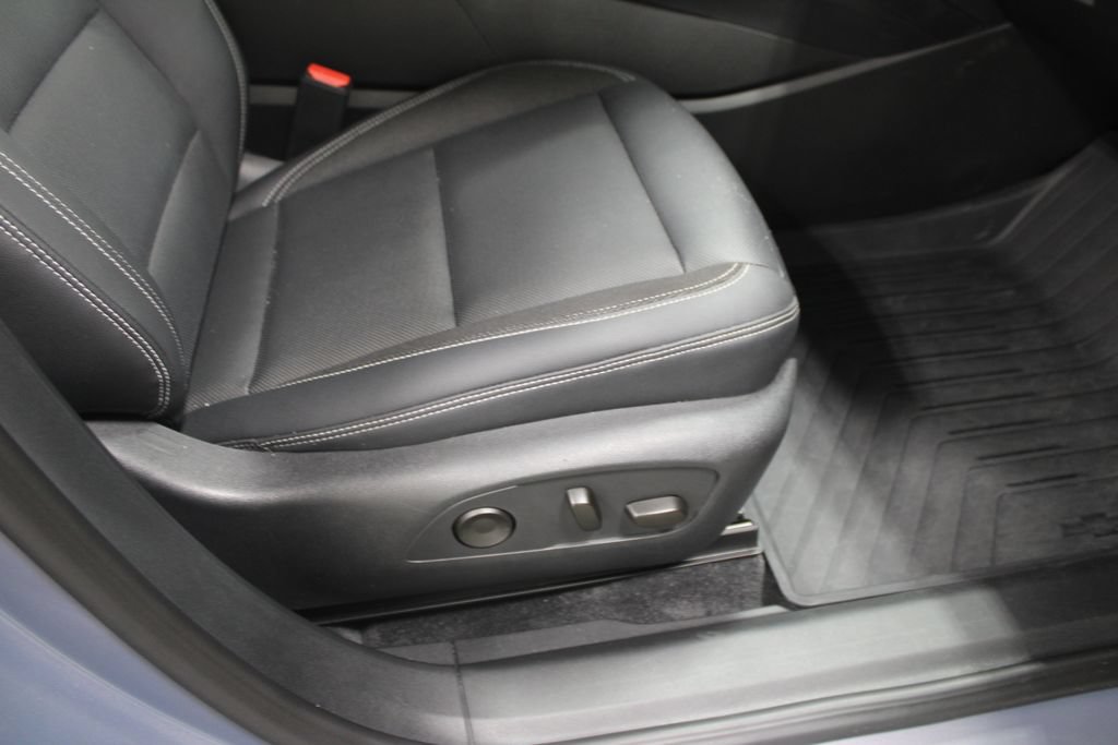 Used 2024 Chevrolet Blazer EV LT AWD/4WD image 21