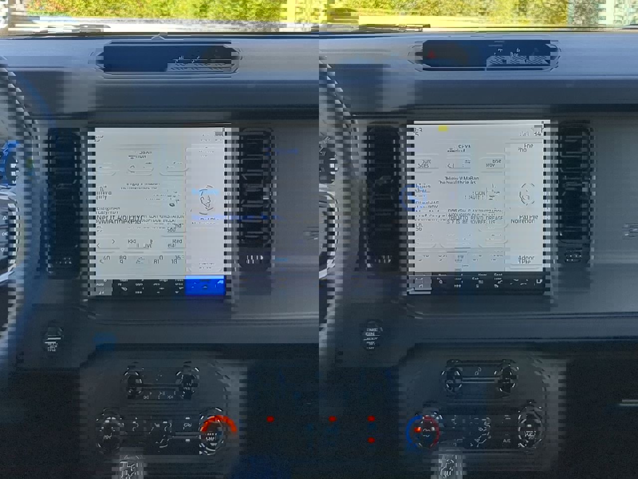 New 2025 Ford Bronco 4-Door image 16