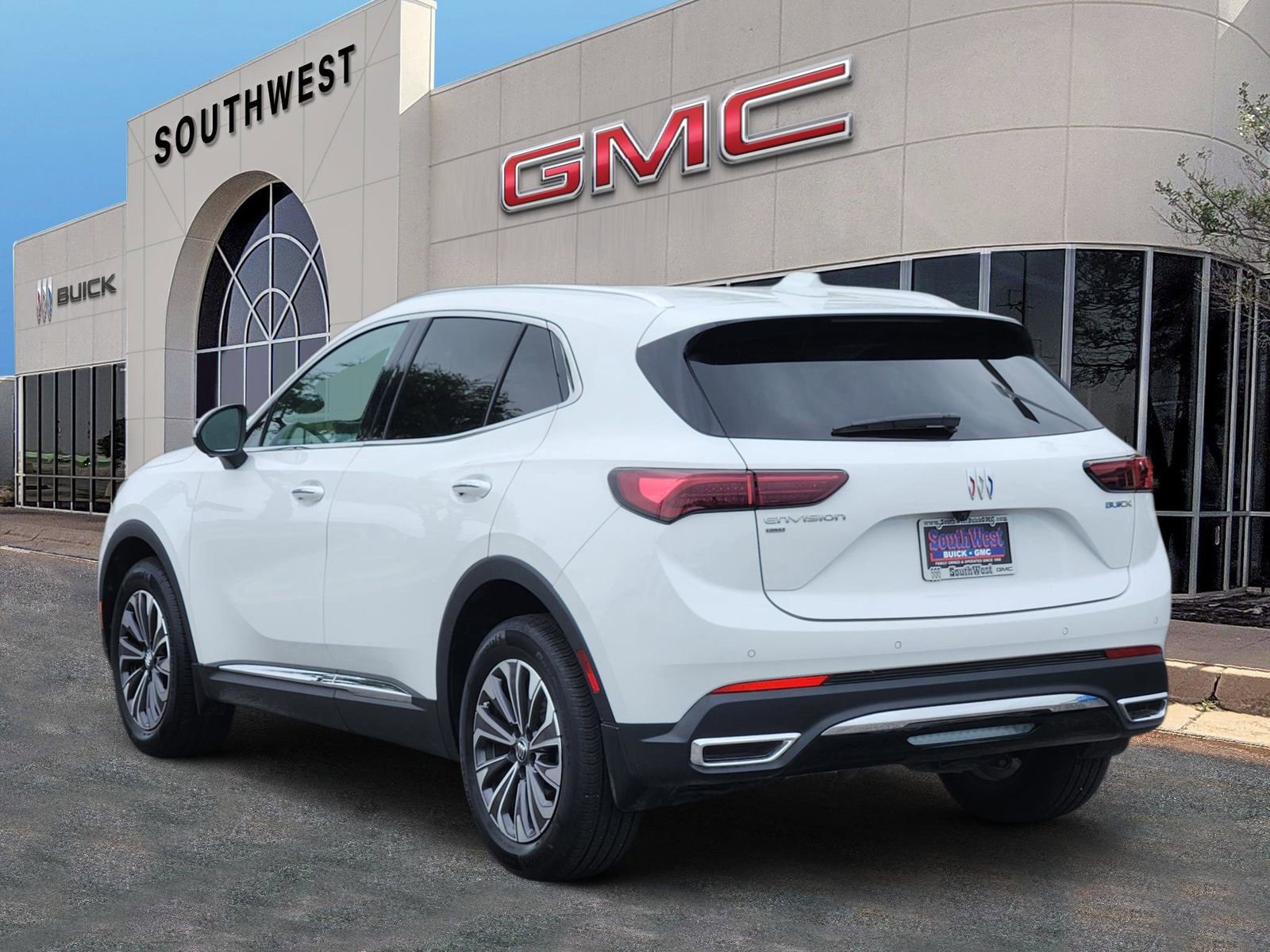 Certified 2024 Buick Envision Preferred AWD/4WD image 4