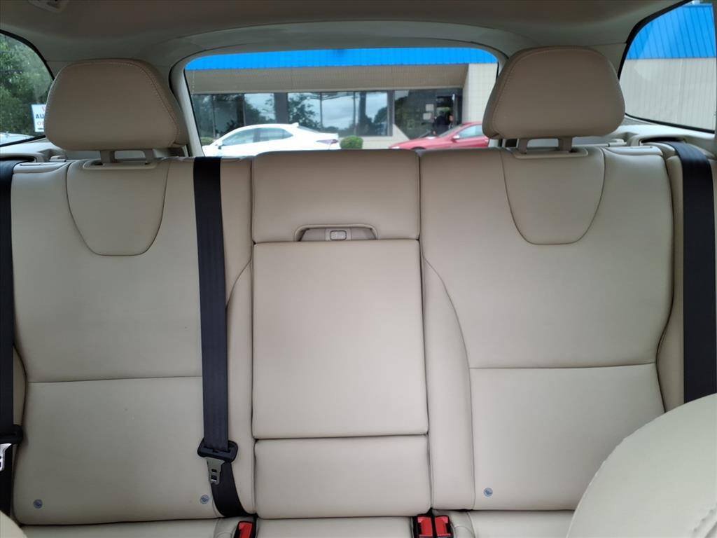 Used 2015 Volvo XC60 T5 Platinum FWD image 19