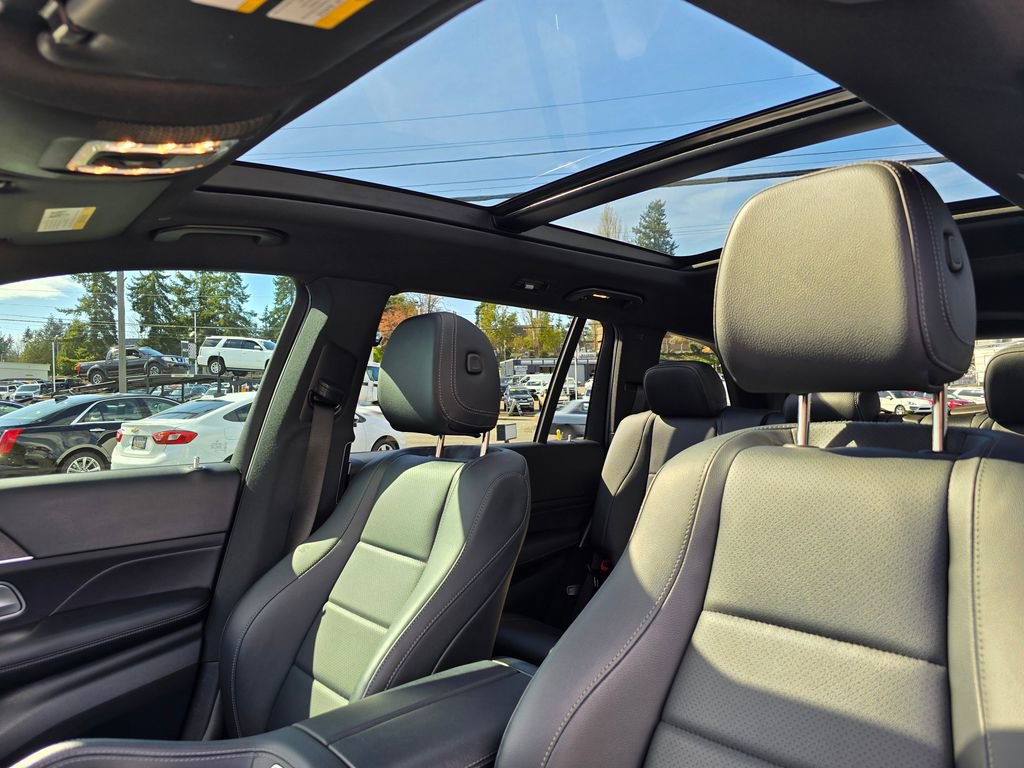 Used 2023 Mercedes-Benz GLS 450 4MATIC image 24