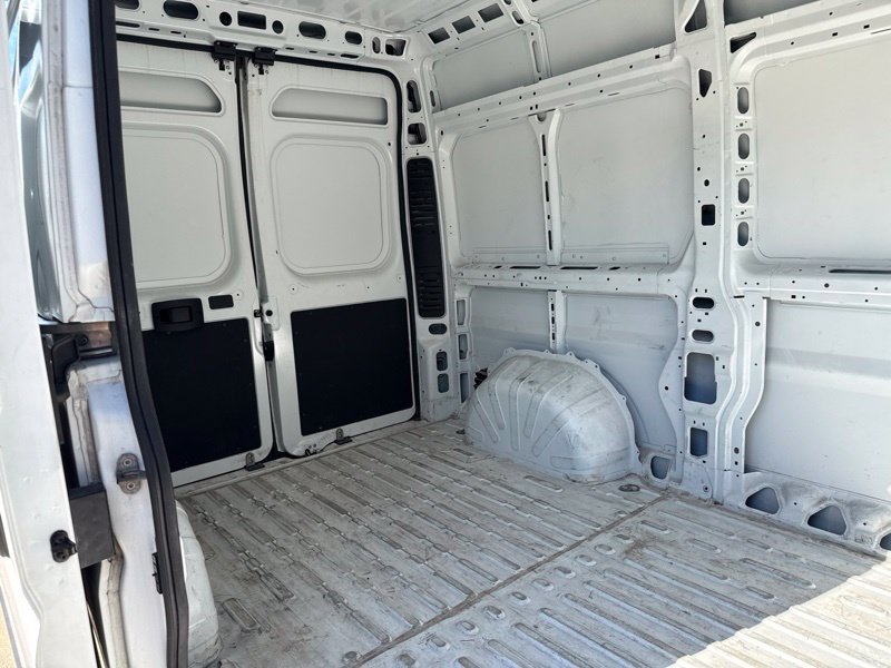 Used 2025 RAM ProMaster 2500 w/ Convenience Group FWD image 11