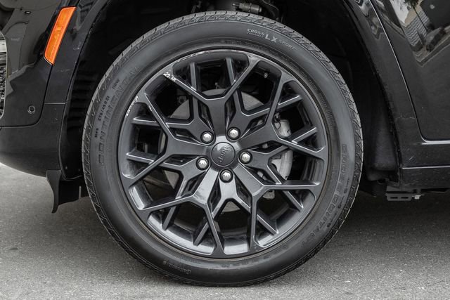 Used 2024 Jeep Grand Cherokee Summit w/ High Altitude Package image 13