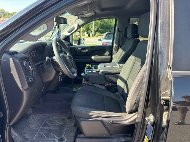 Used 2021 Chevrolet Silverado 2500 Custom w/ Custom Value Package AWD/4WD image 11
