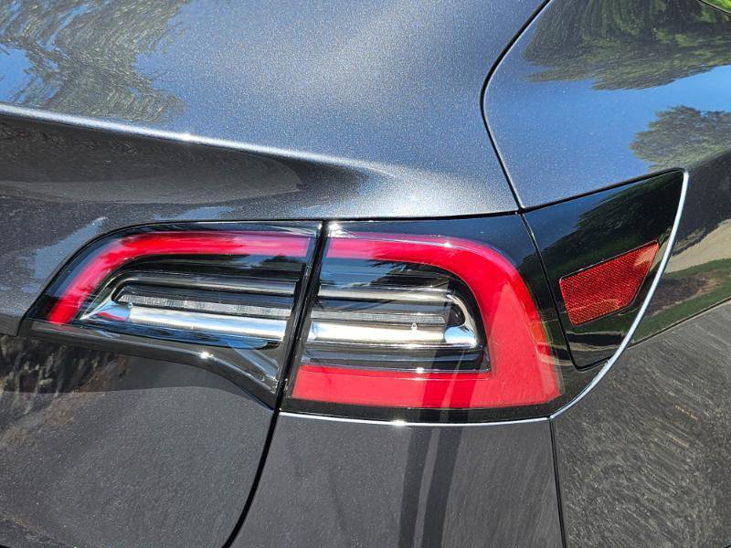 Used 2019 Tesla Model 3 Long Range RWD image 29