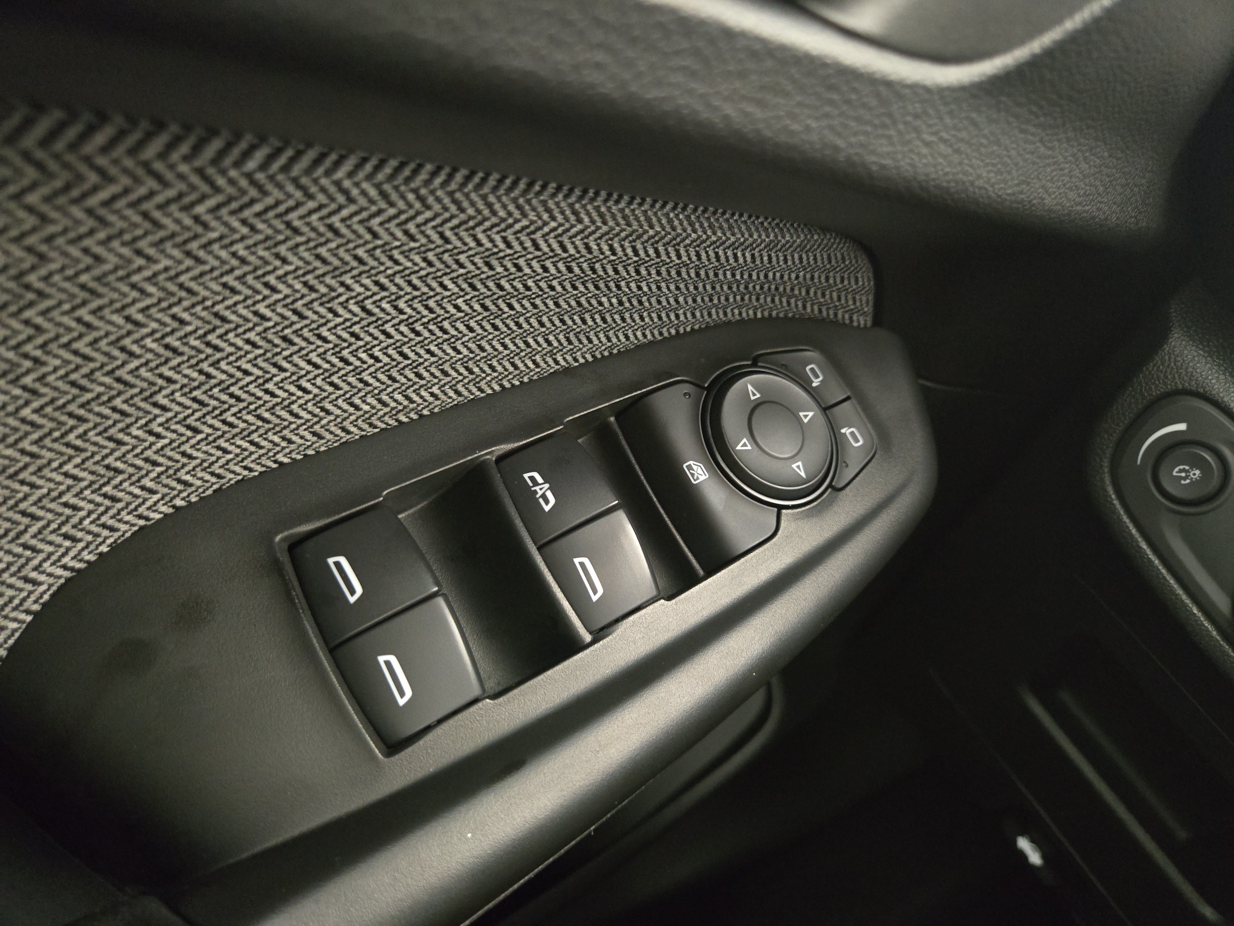 Used 2023 Chevrolet TrailBlazer LT w/ Convenience Package FWD image 30