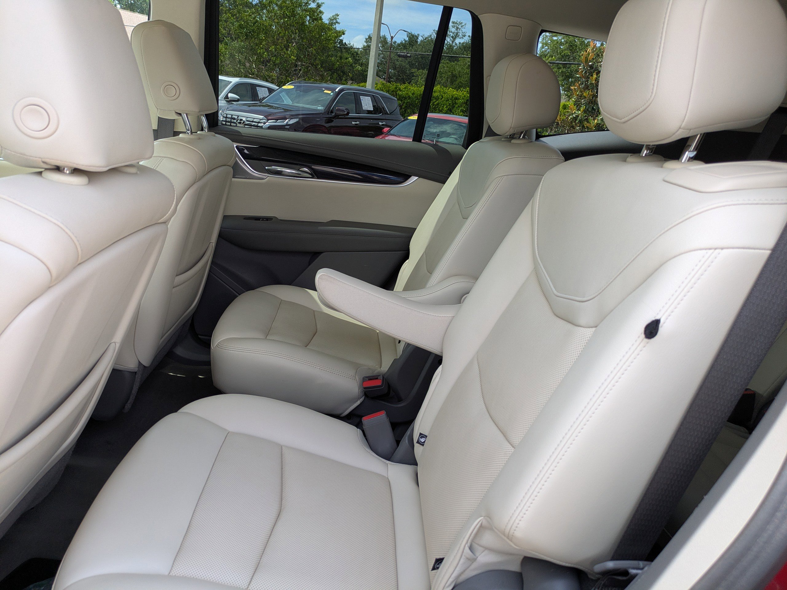 Used 2023 Cadillac XT6 Premium Luxury AWD/4WD image 14