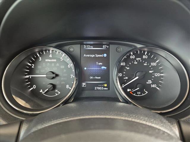 Used 2017 Nissan Rogue SV w/ SV Premium Package FWD image 11