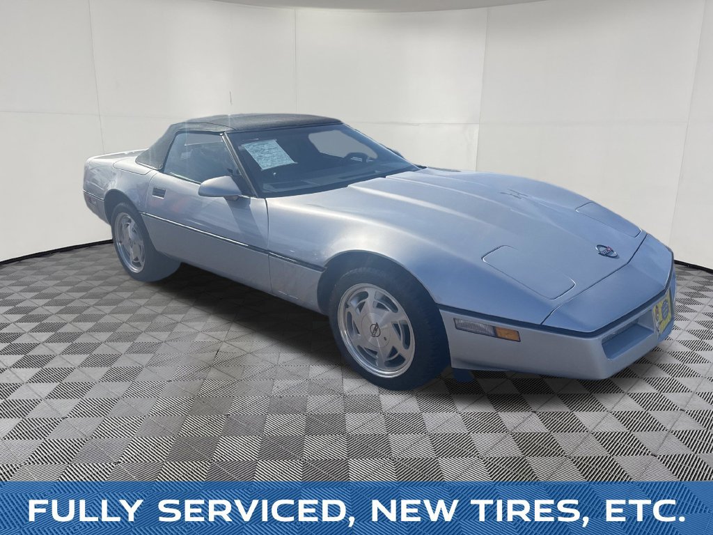 Used 1988 Chevrolet Corvette Convertible RWD image 8