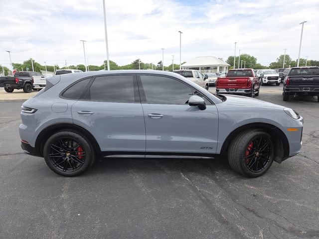 Used 2025 Porsche Cayenne GTS AWD/4WD image 24