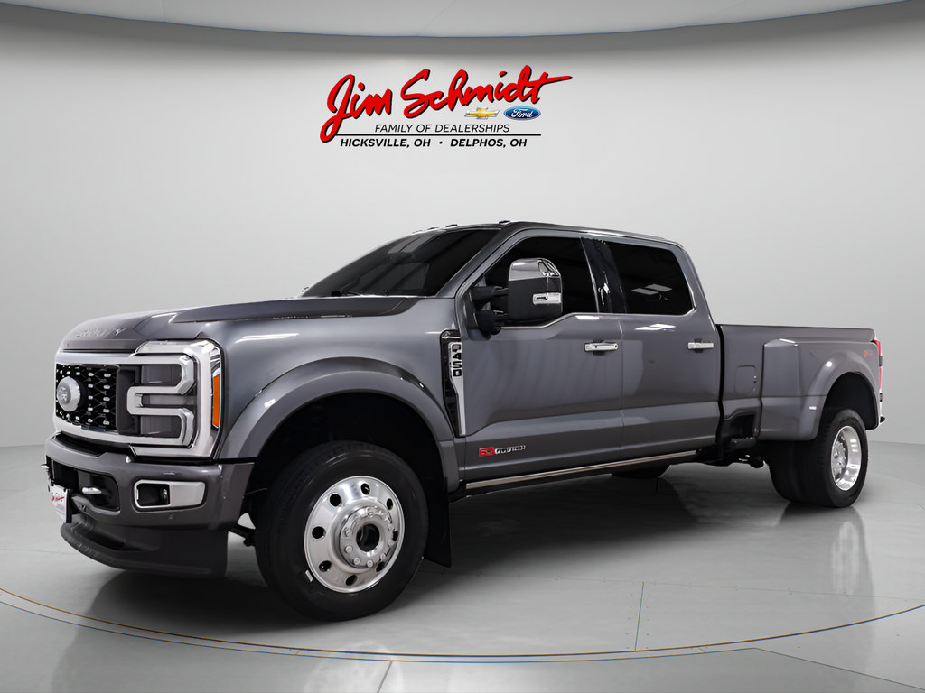 Used 2023 Ford F450 Platinum w/ FX4 Off-Road Package AWD/4WD image 3