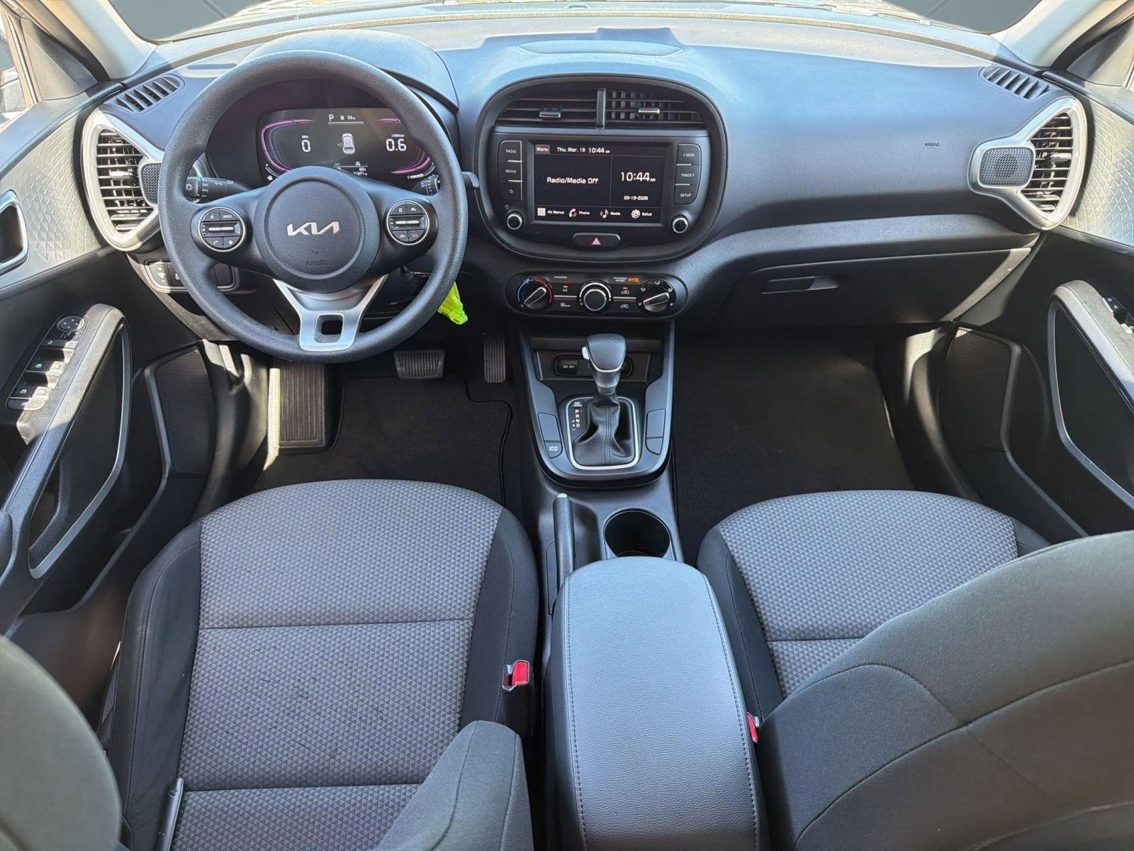 Used 2024 Kia Soul LX w/ Option Group 015 image 16