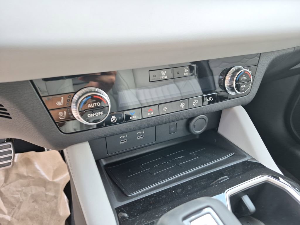 New 2026 Mitsubishi Outlander SEL image 57