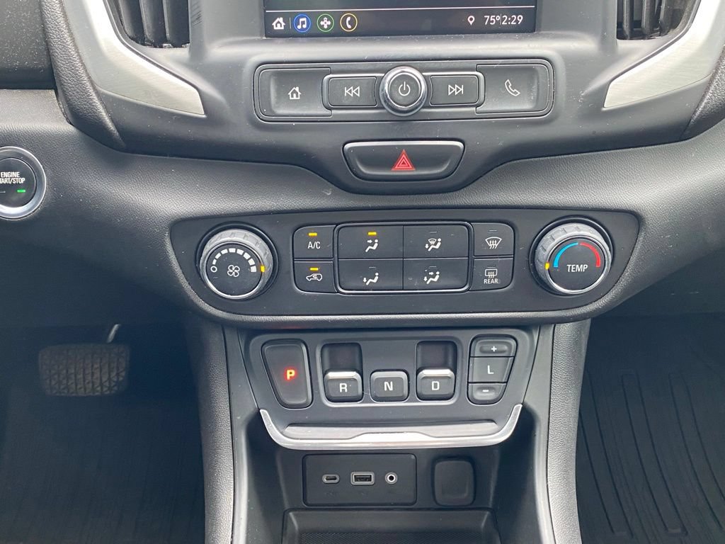 Used 2021 GMC Terrain SLE FWD image 17