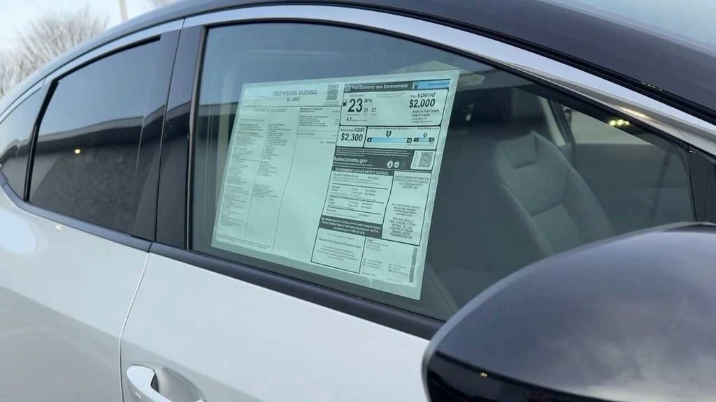 New 2025 Nissan Murano SL image 6