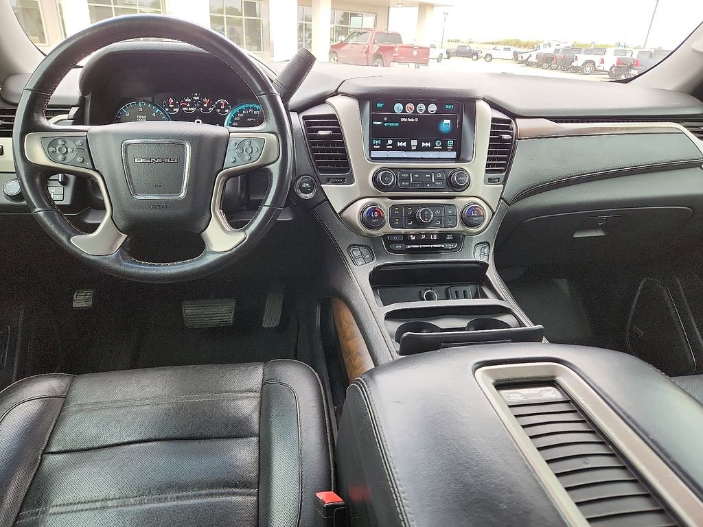 Used 2019 GMC Yukon XL Denali image 19