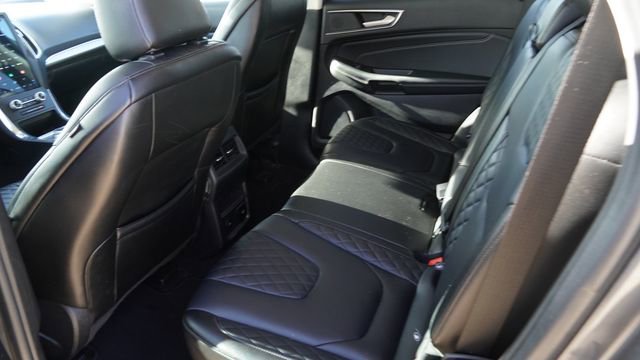 Used 2024 Ford Edge Titanium image 13