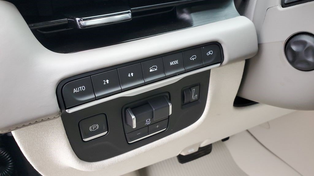 Certified 2024 Cadillac Escalade Sport Platinum image 26