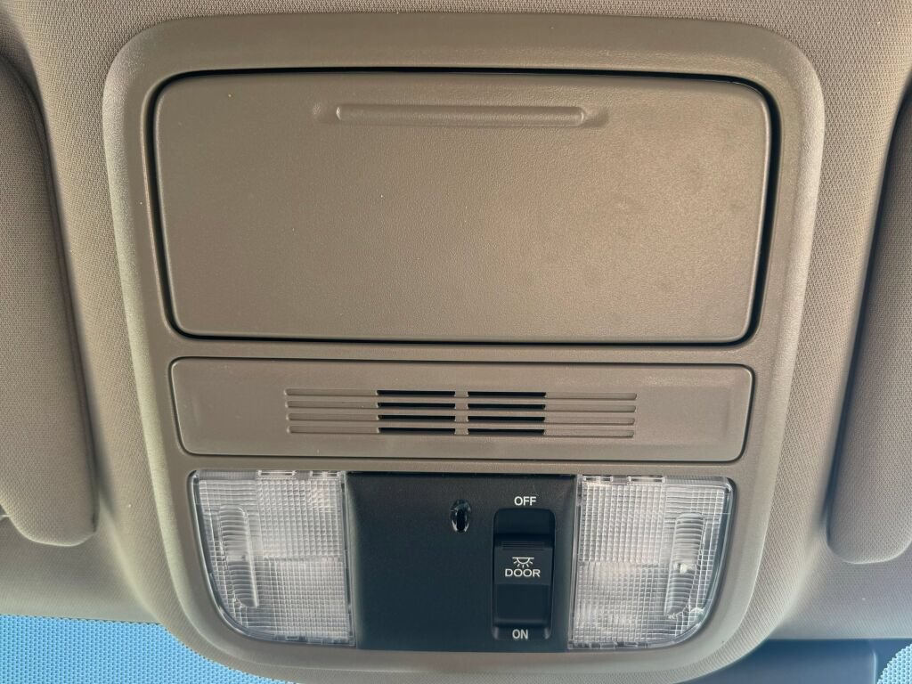 Used 2021 Honda Pilot EX image 31