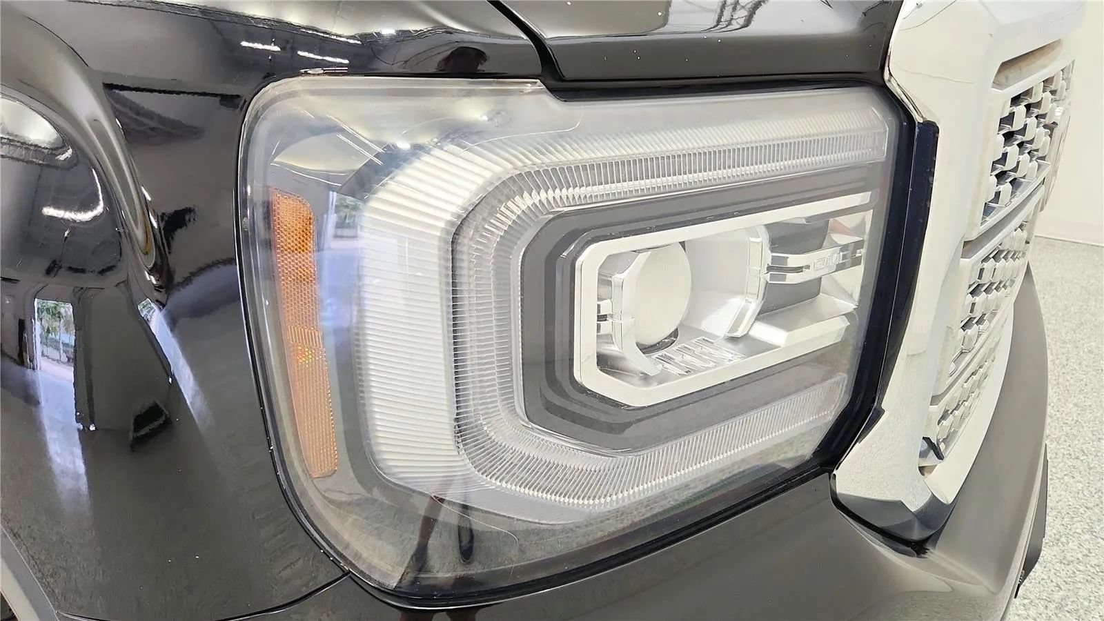 Used 2017 GMC Sierra 1500 Denali AWD/4WD image 14