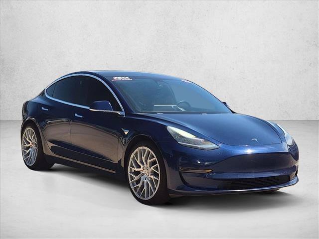 Used 2018 Tesla Model 3 Long Range RWD image 3