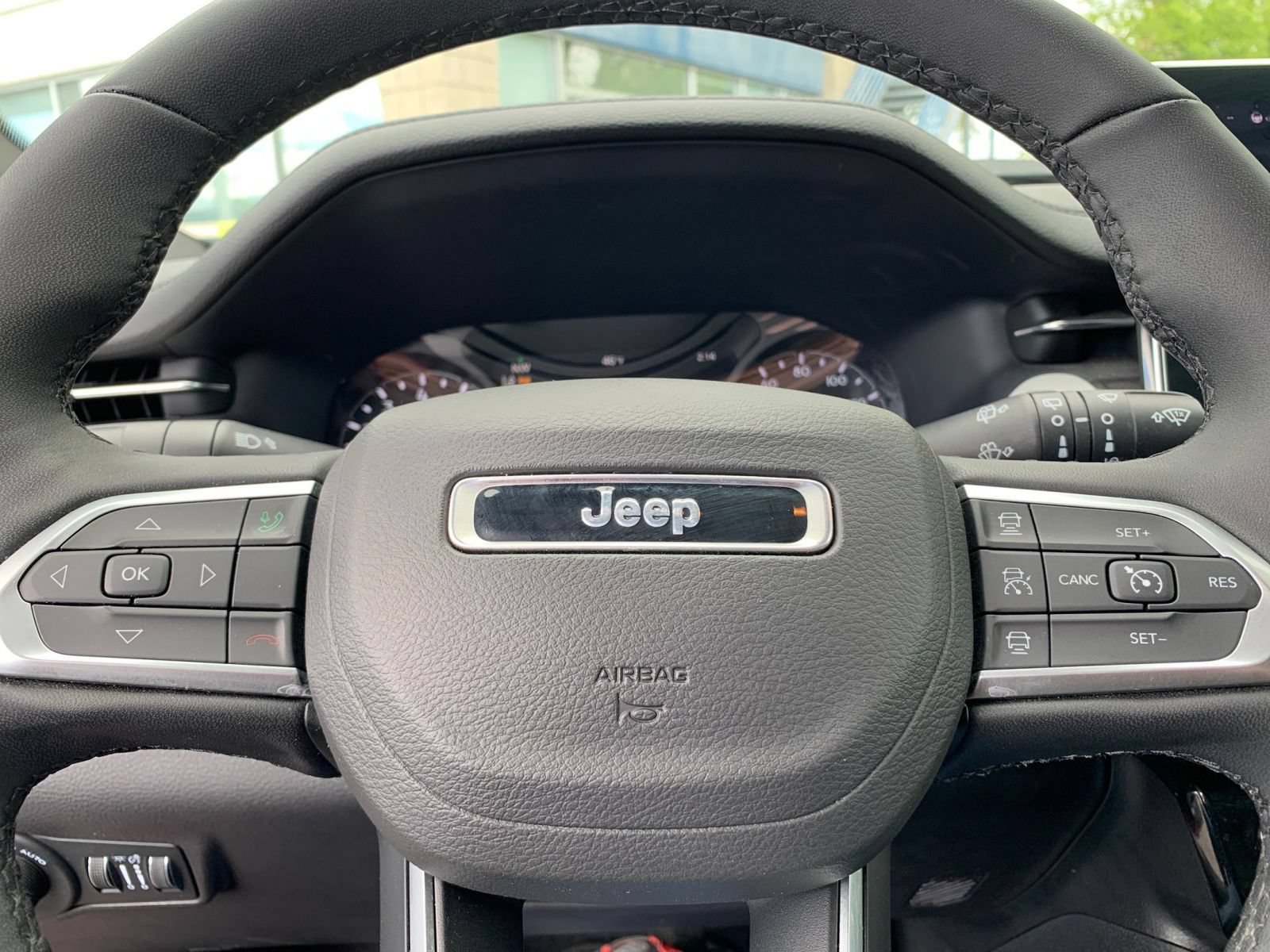 Used 2025 Jeep Compass Limited AWD/4WD image 52