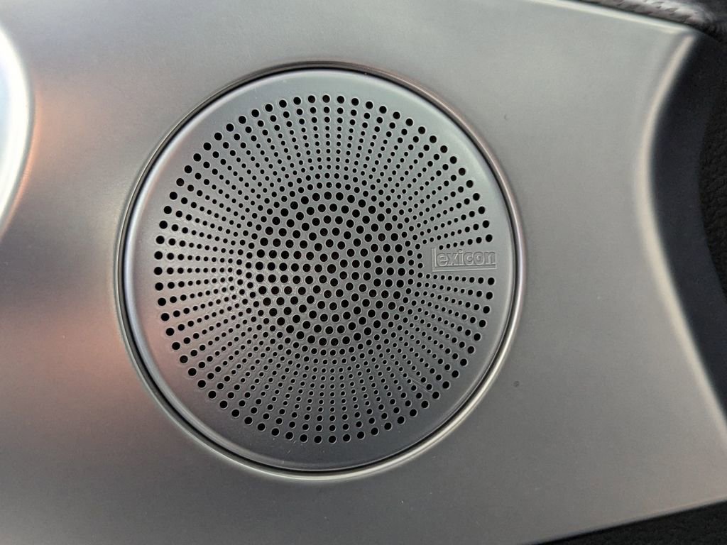 Used 2022 Genesis G70 2.0T w/ Prestige Package RWD image 14