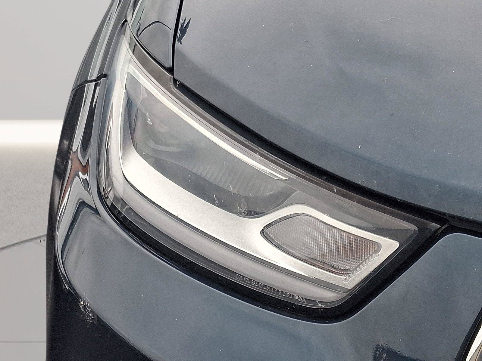Used 2021 Chrysler Pacifica Touring-L w/ Uconnect Theater Family Group FWD image 14