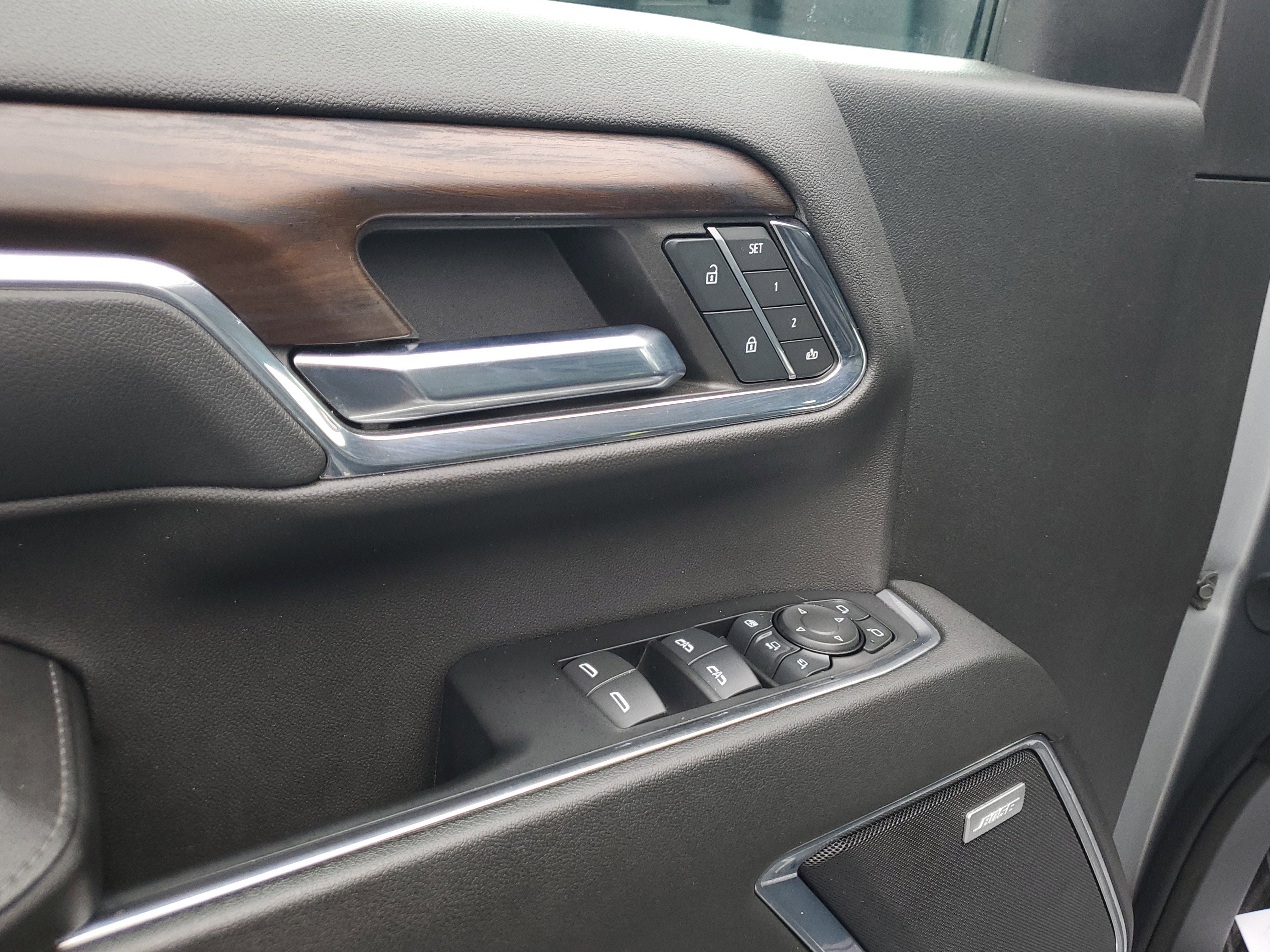 Used 2024 GMC Sierra 2500 SLT w/ SLT Premium Package image 21