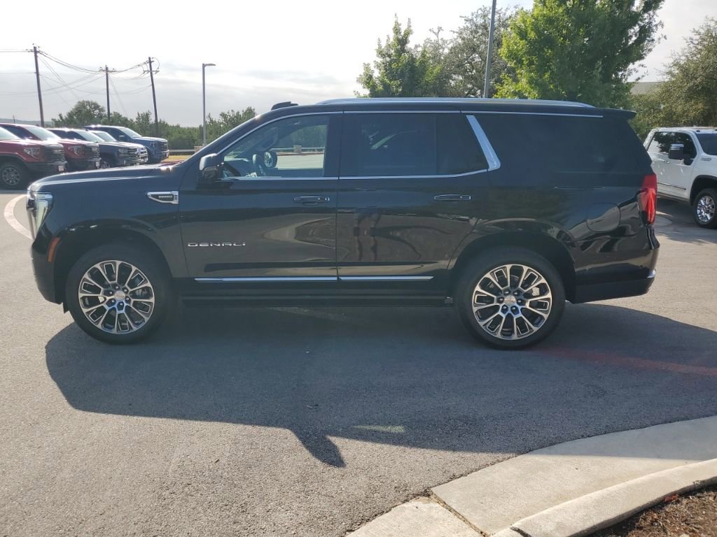 New 2026 GMC Yukon Denali w/ Denali Reserve Package image 5