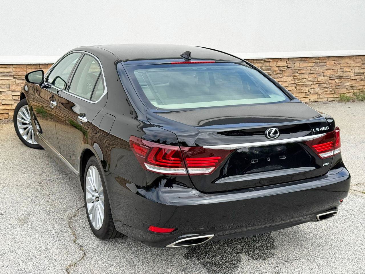 Used 2014 Lexus LS 460 AWD w/ Comfort Package image 9