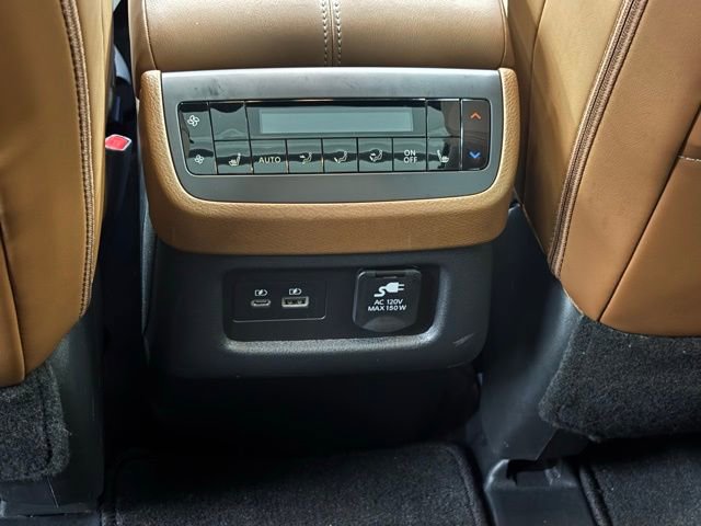 Used 2025 Nissan Pathfinder Platinum w/ Cargo Package image 13