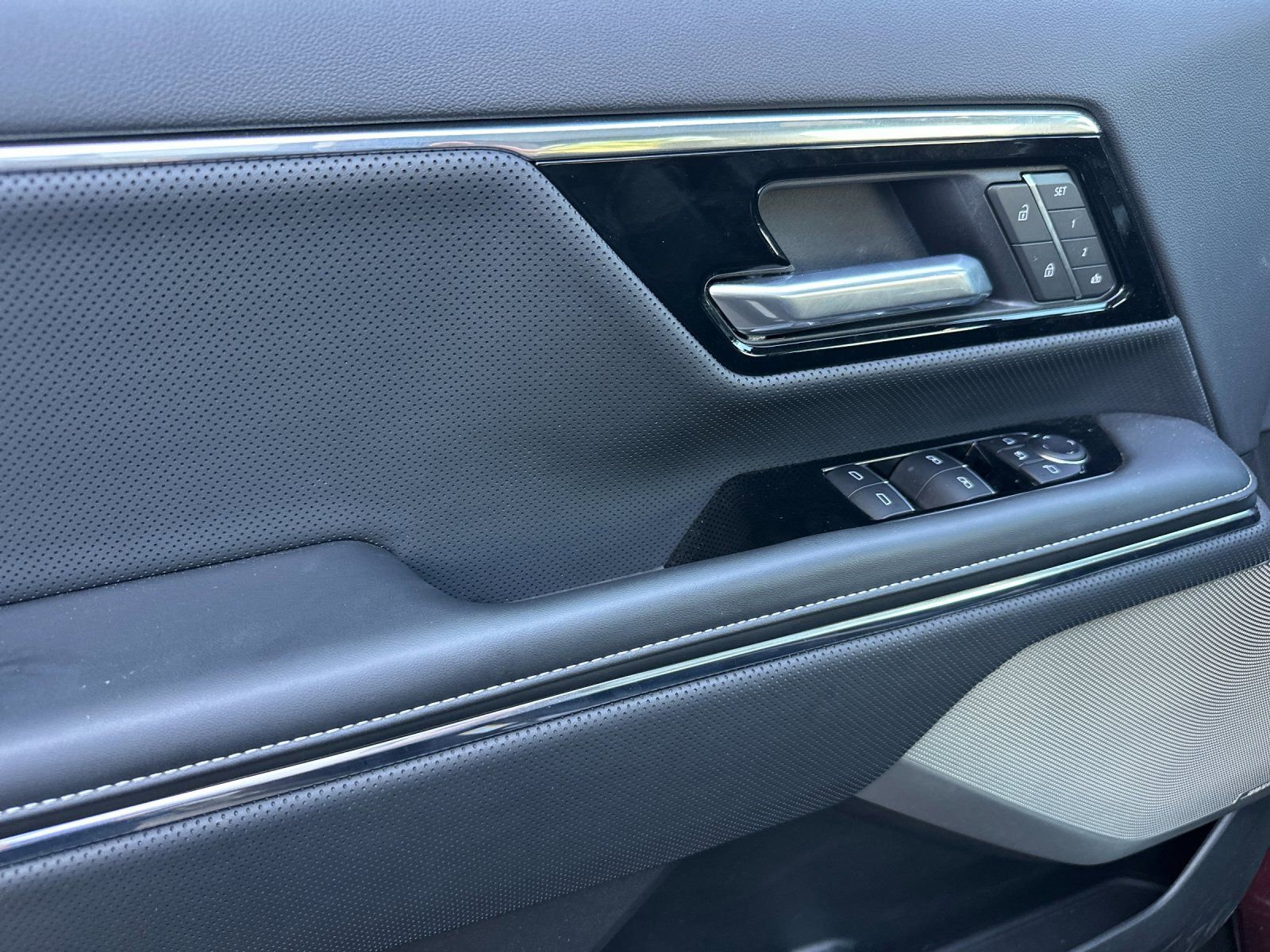 New 2025 GMC Sierra EV Denali AWD/4WD image 11