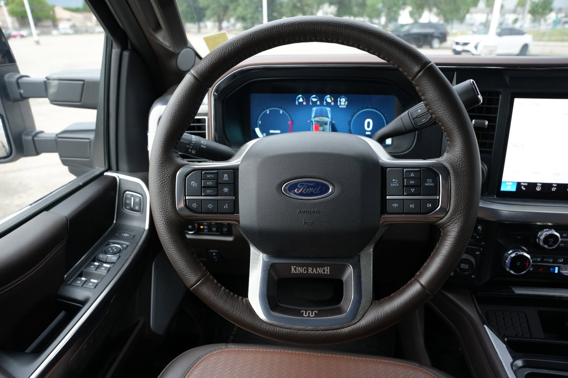 Used 2025 Ford F350 King Ranch w/ FX4 Off-Road Package AWD/4WD image 10