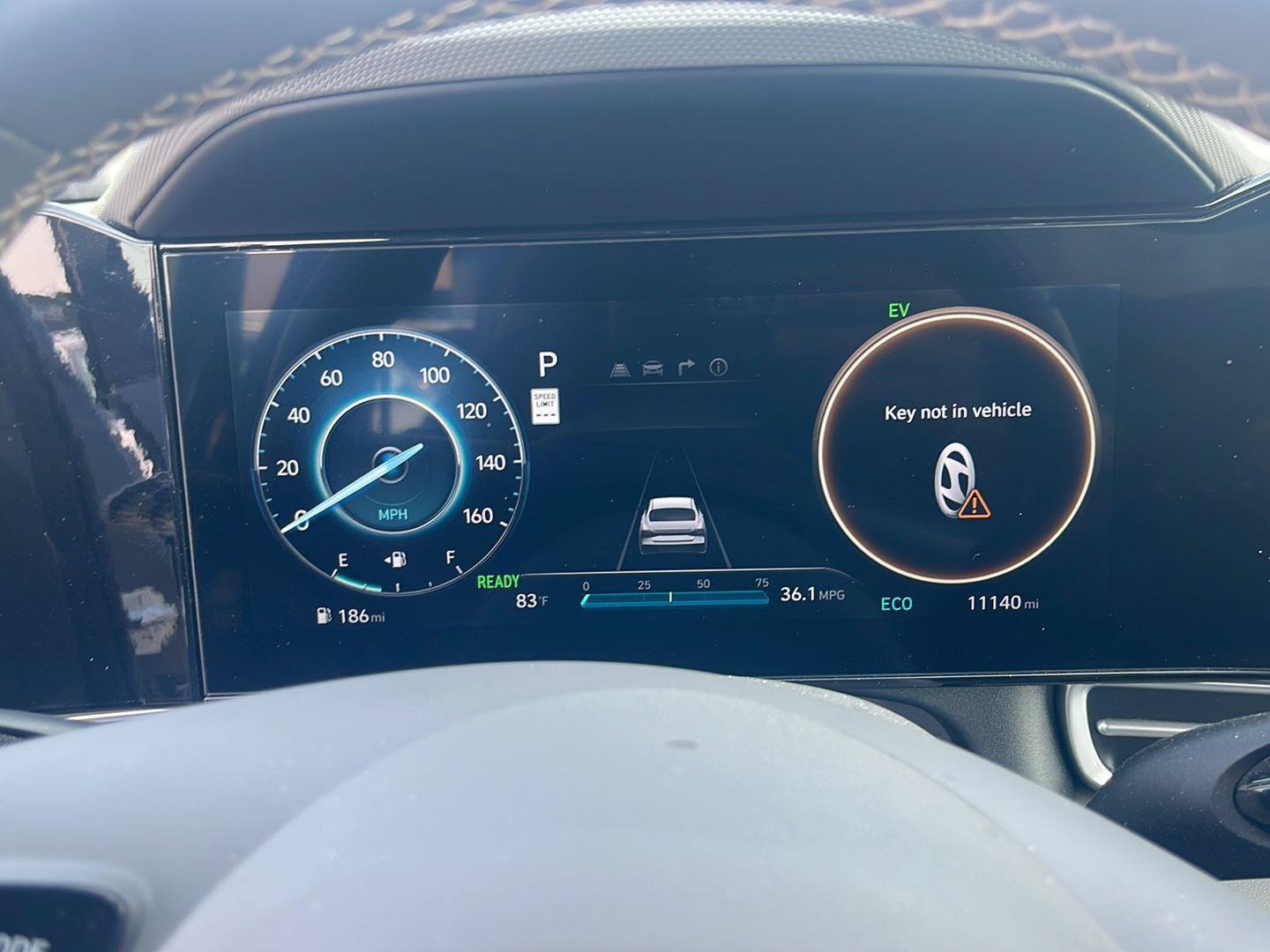 Used 2025 Hyundai Elantra SEL FWD image 33