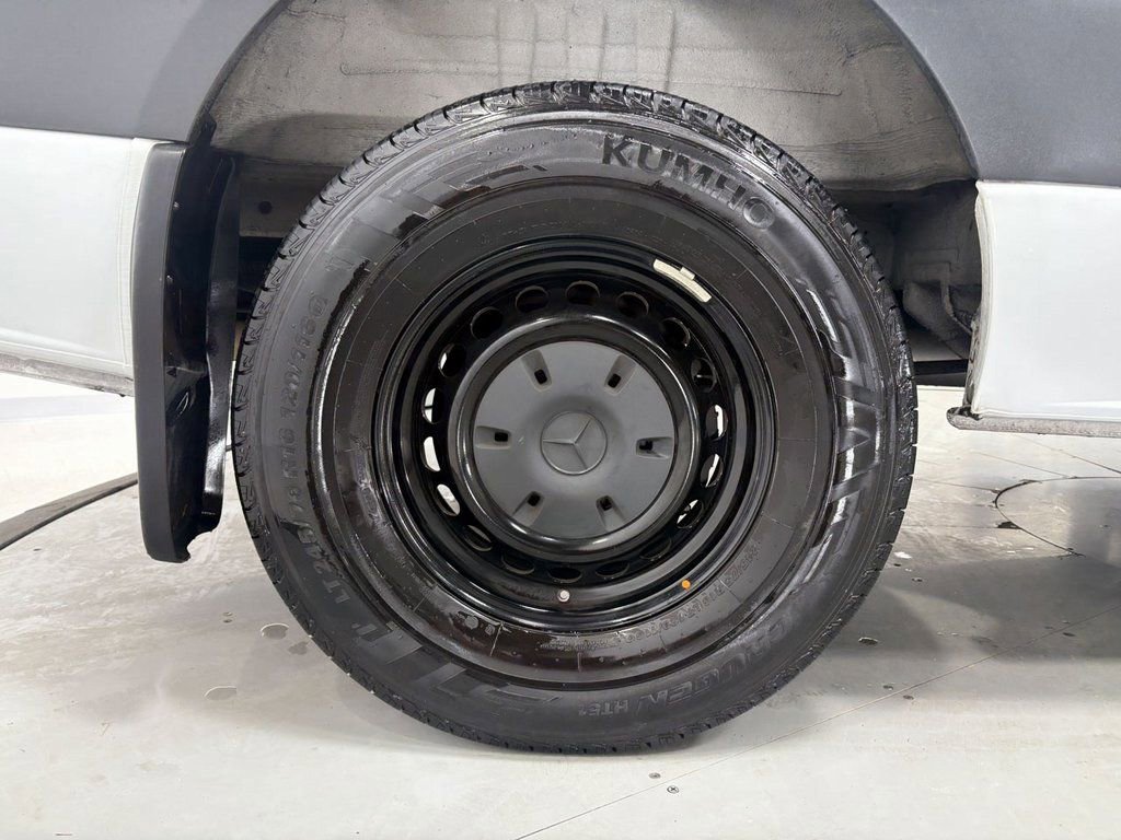 Used 2023 Mercedes-Benz Sprinter 1500 image 32