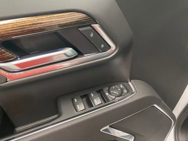 New 2025 GMC Sierra 1500 Elevation image 12