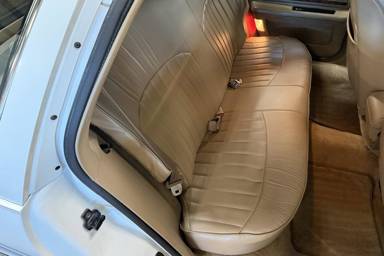 Used 1995 Buick Roadmaster Estate RWD image 84
