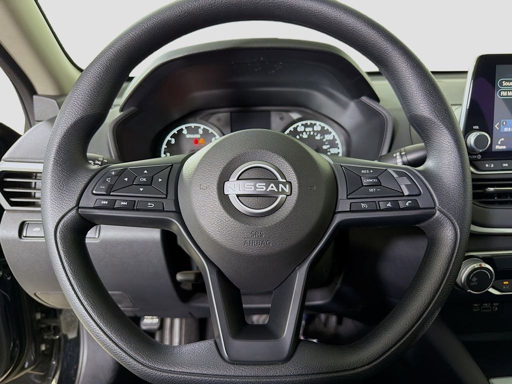 Used 2025 Nissan Altima 2.5 S image 14