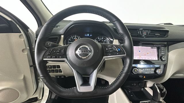 Used 2022 Nissan Rogue Sport SL AWD/4WD image 14