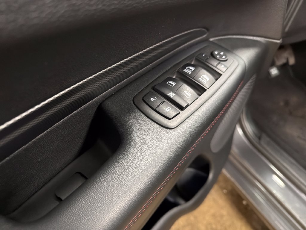 Used 2025 Dodge Durango GT AWD/4WD image 16